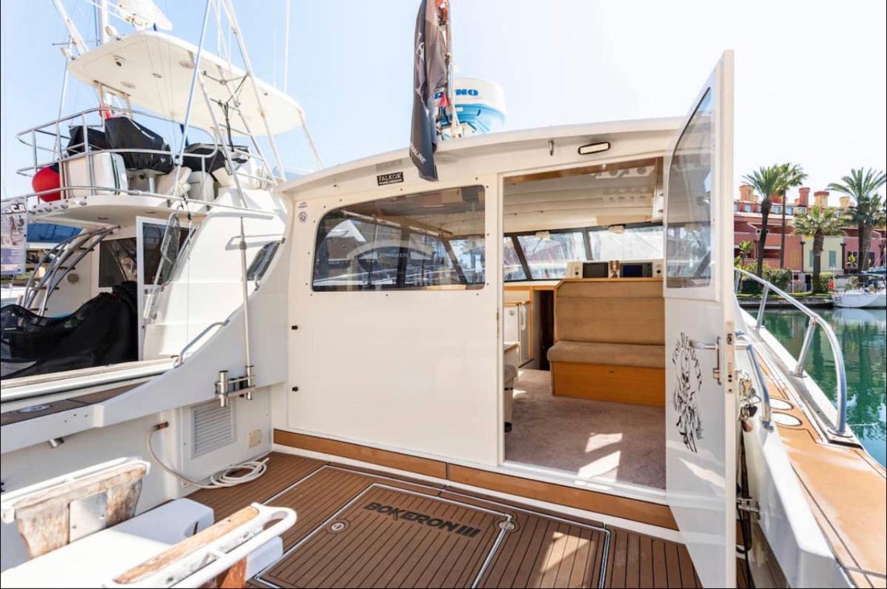 Barco Americano Sotogrande Торрегуадиаро Экстерьер фото