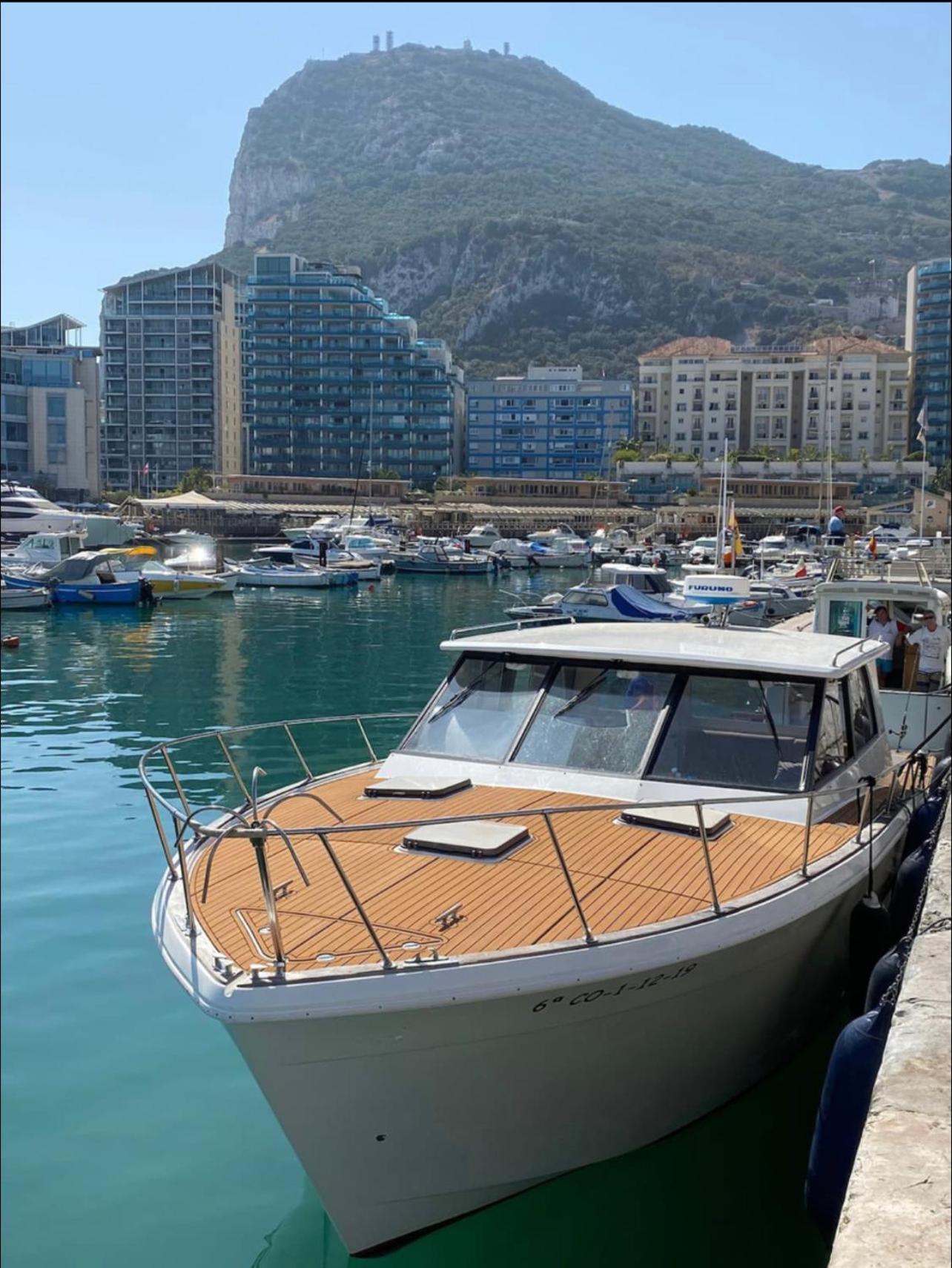Barco Americano Sotogrande Торрегуадиаро Экстерьер фото